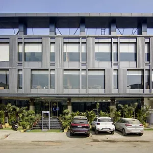 https://hotel-rainbow-mahipalpur-igi-airport-delhi.top-gurgaonhotels.com